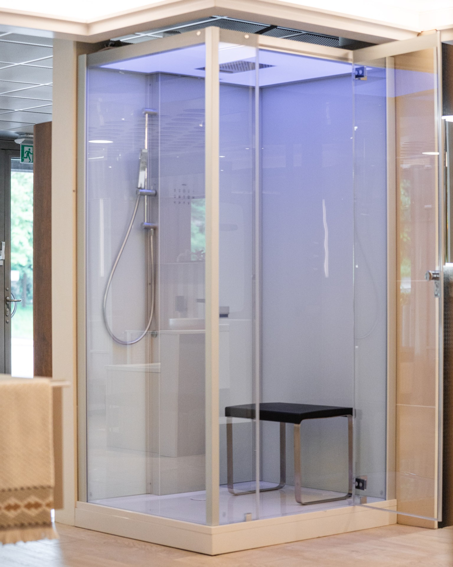 Dampfdusche im W.L. Schröder Showroom